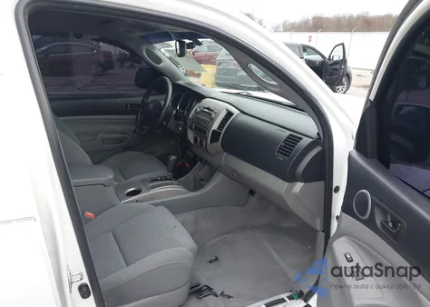 2011 Toyota Tacoma Base V6 из США, поврежденный, VIN 3TMLU4EN0BM080929